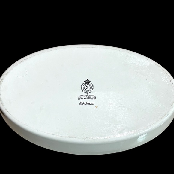 Set of Two Royal Worcester Evesham Gold 10.5" Porcelain Ovenware Baking Dishes - Picture 9 of 13